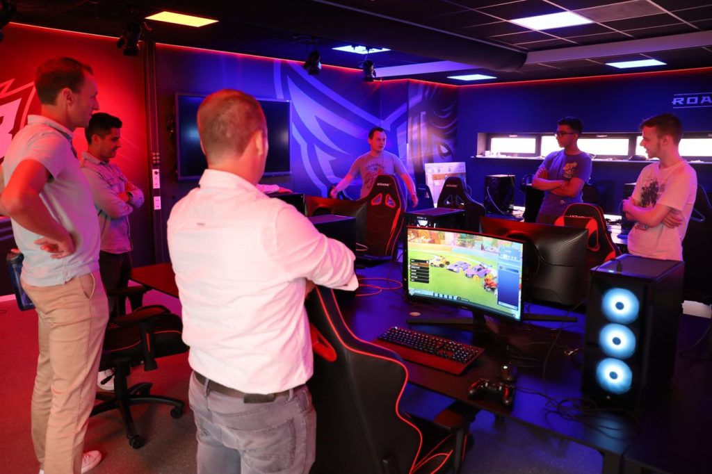 DAEL Group verkent Esports en AR/VR in het Techniek Innovatie Huis